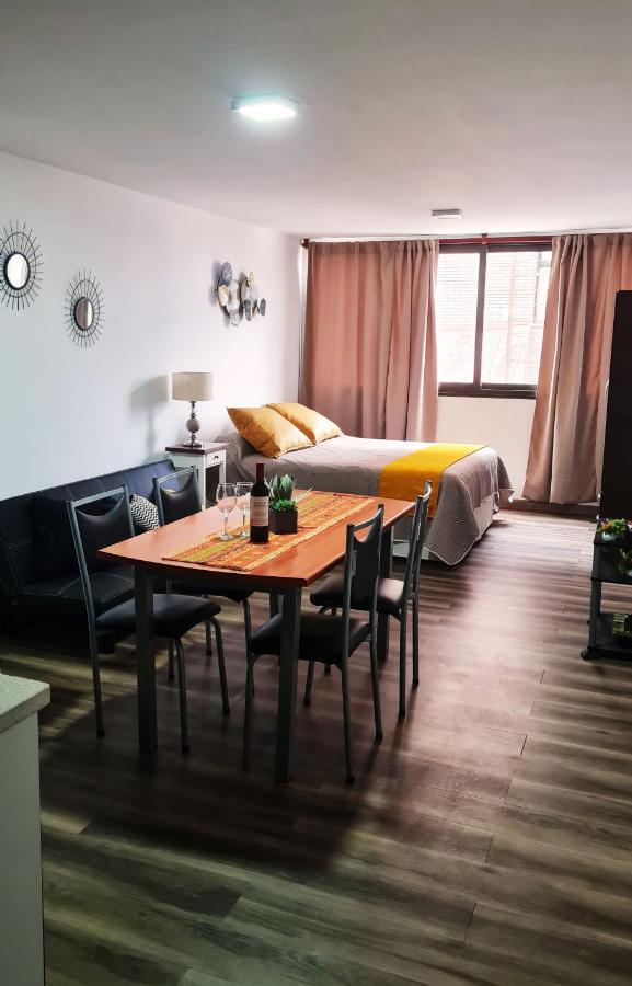 Departamento Monoambiente, A Metros De Peatonal Sarmiento Appartement Mendoza Buitenkant foto