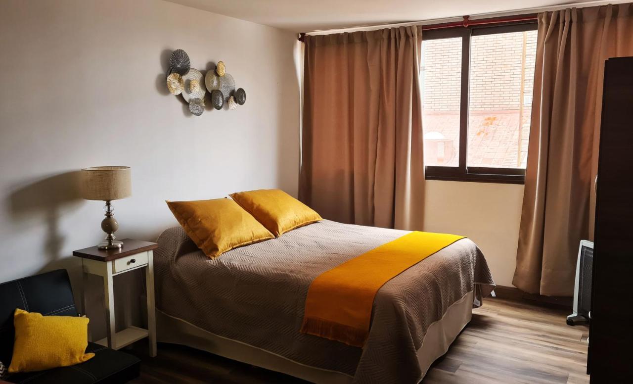 Departamento Monoambiente, A Metros De Peatonal Sarmiento Appartement Mendoza Buitenkant foto